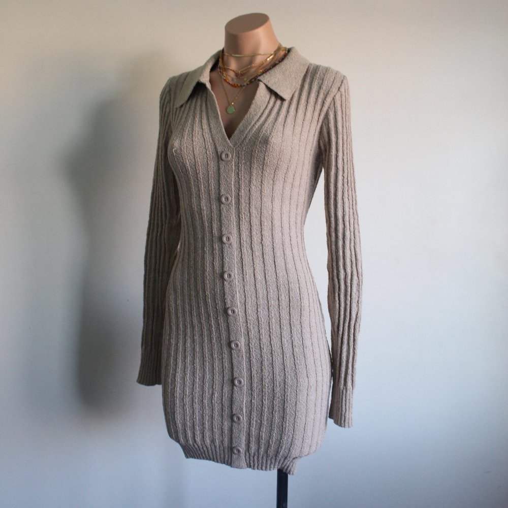 🆕️It Girl Collection//Oat Long Sleeve Button down Mini Dress - Picture 8 of 9